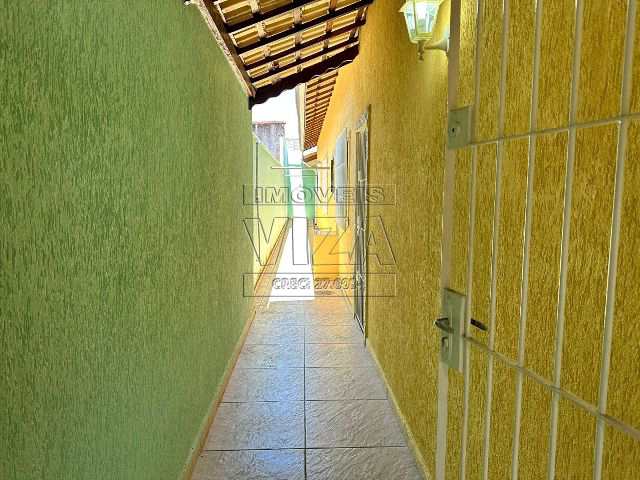 Casa à venda com 2 quartos, 139m² - Foto 2