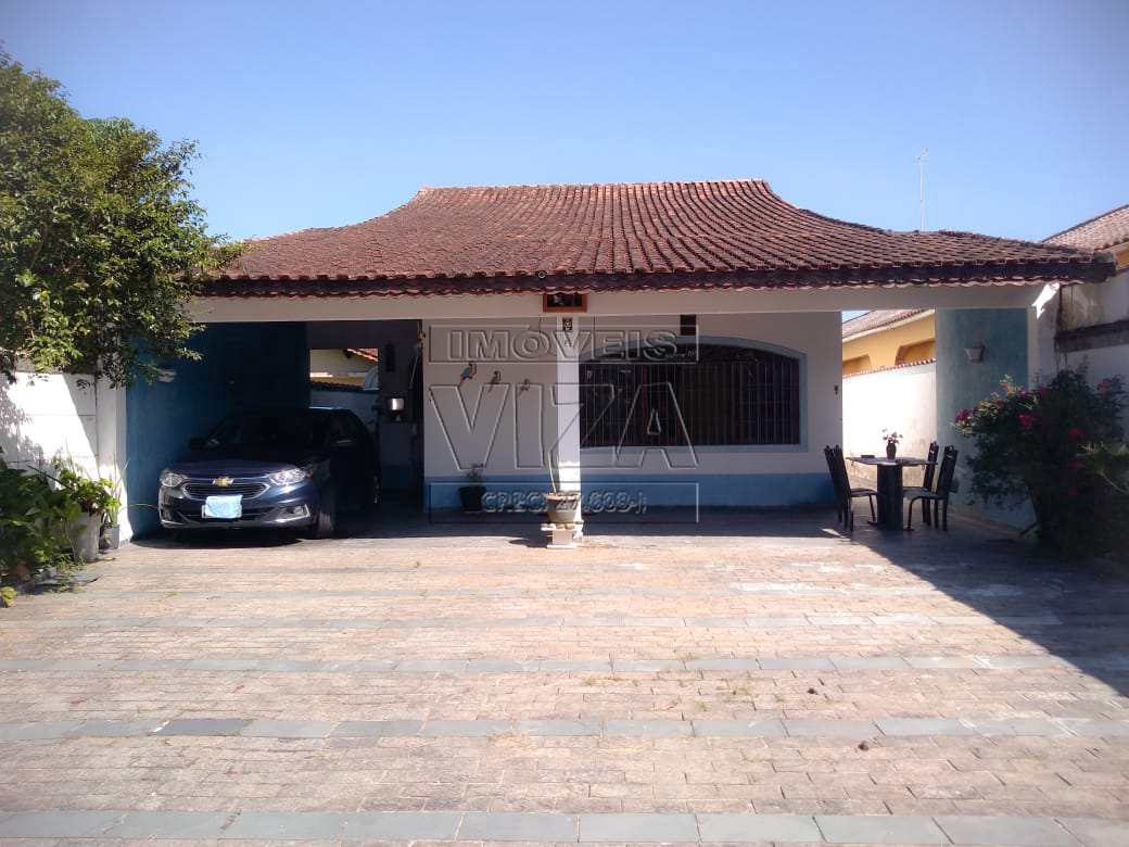 Casa à venda com 2 quartos, 500m² - Foto 1