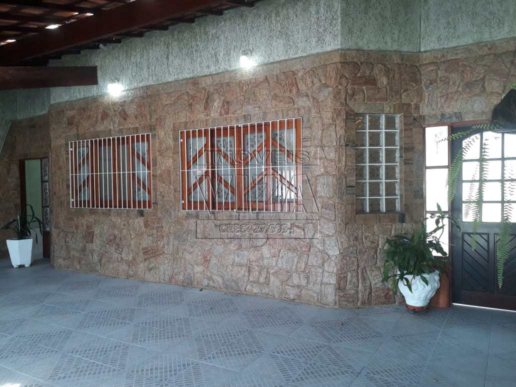 Casa à venda com 3 quartos, 300m² - Foto 3