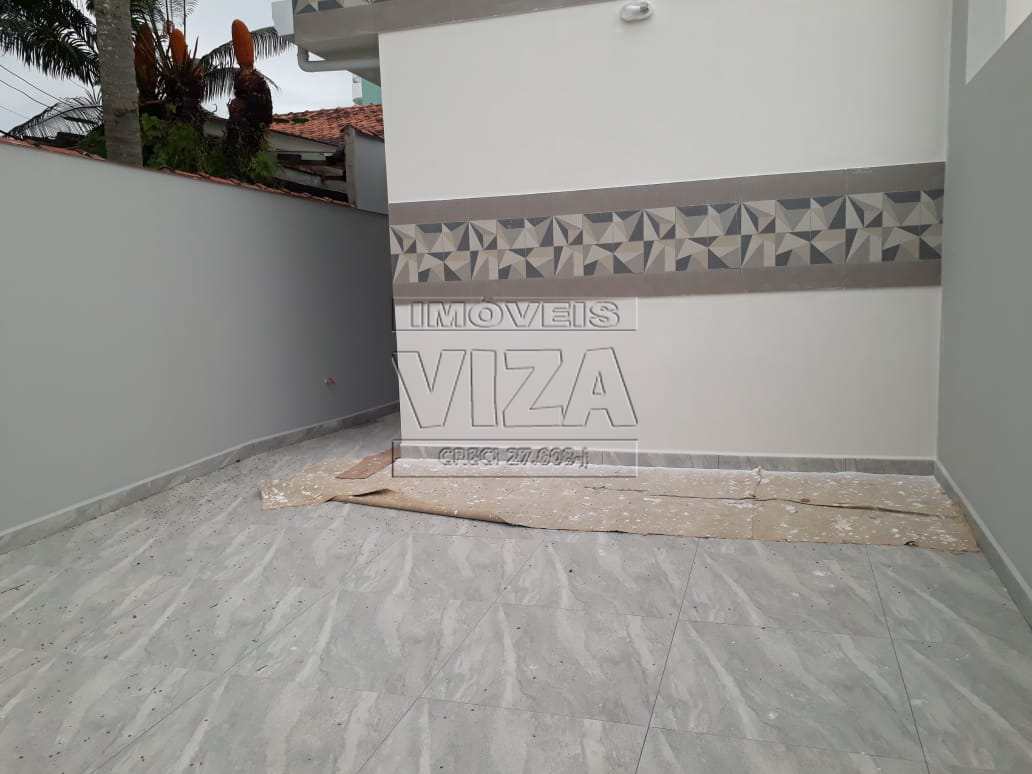 Casa à venda com 2 quartos, 125m² - Foto 2