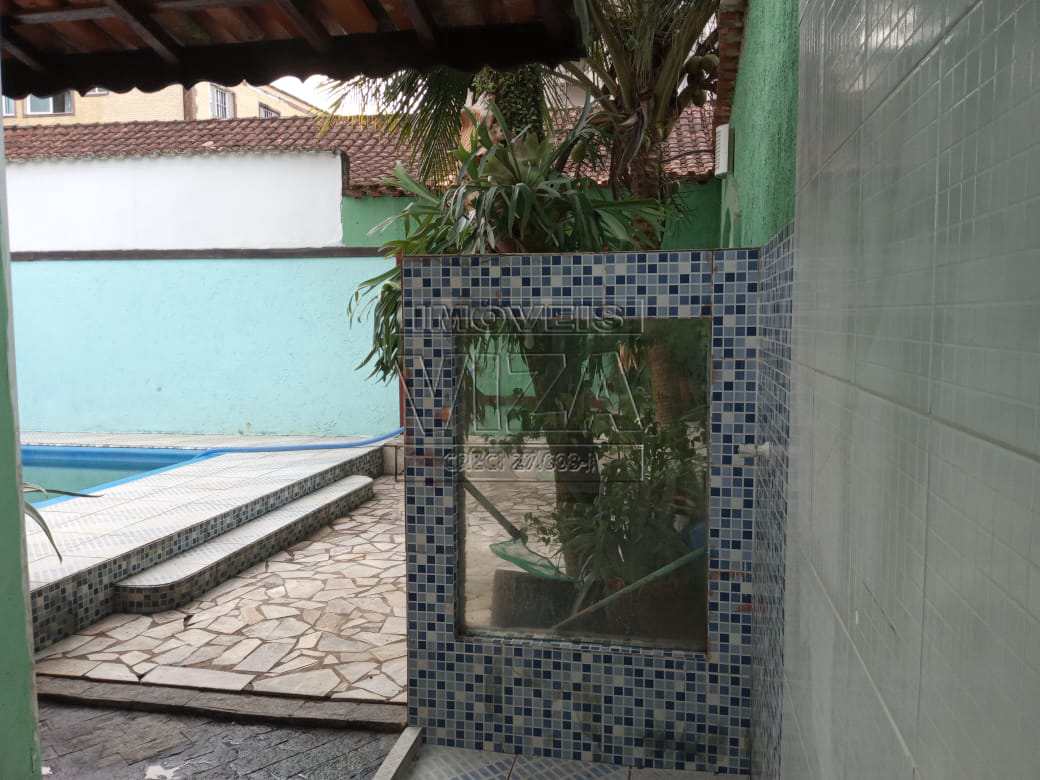 Casa à venda com 4 quartos, 300m² - Foto 23