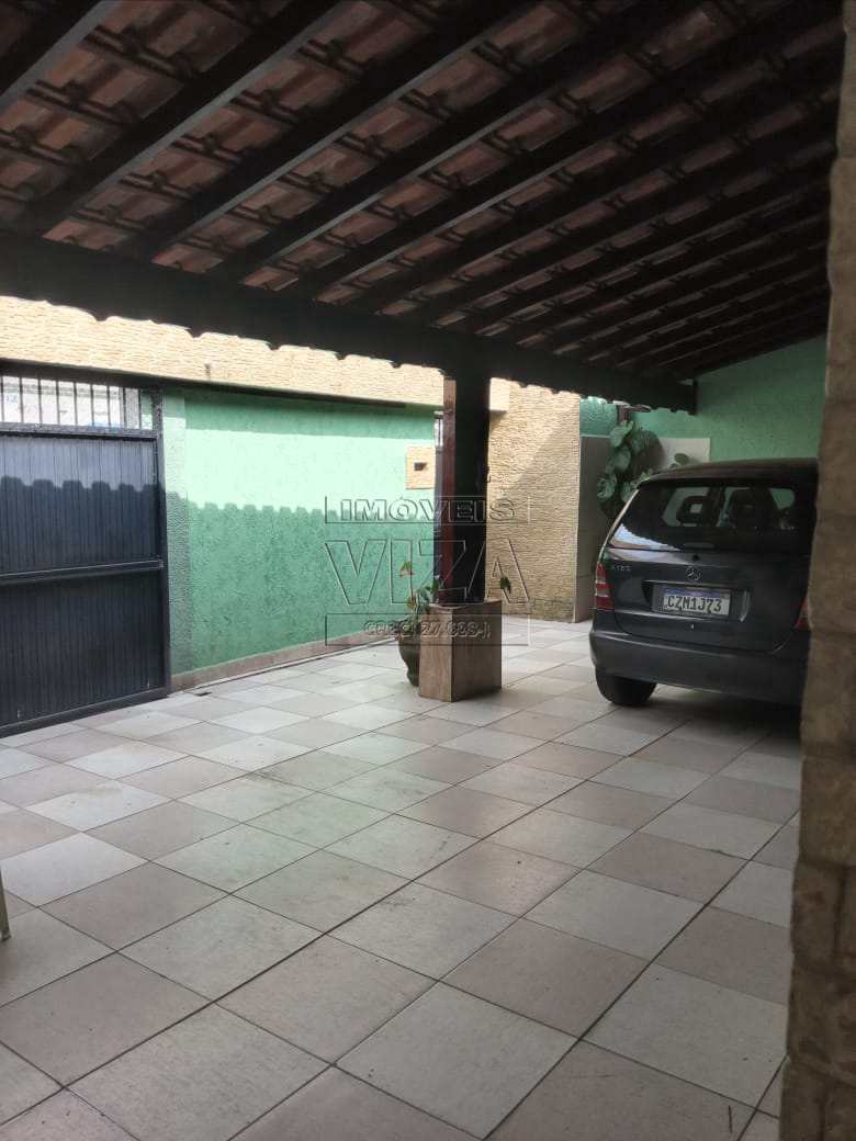 Casa à venda com 4 quartos, 300m² - Foto 1