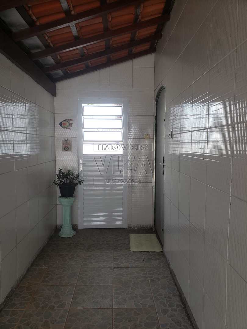 Casa à venda com 3 quartos, 182m² - Foto 2