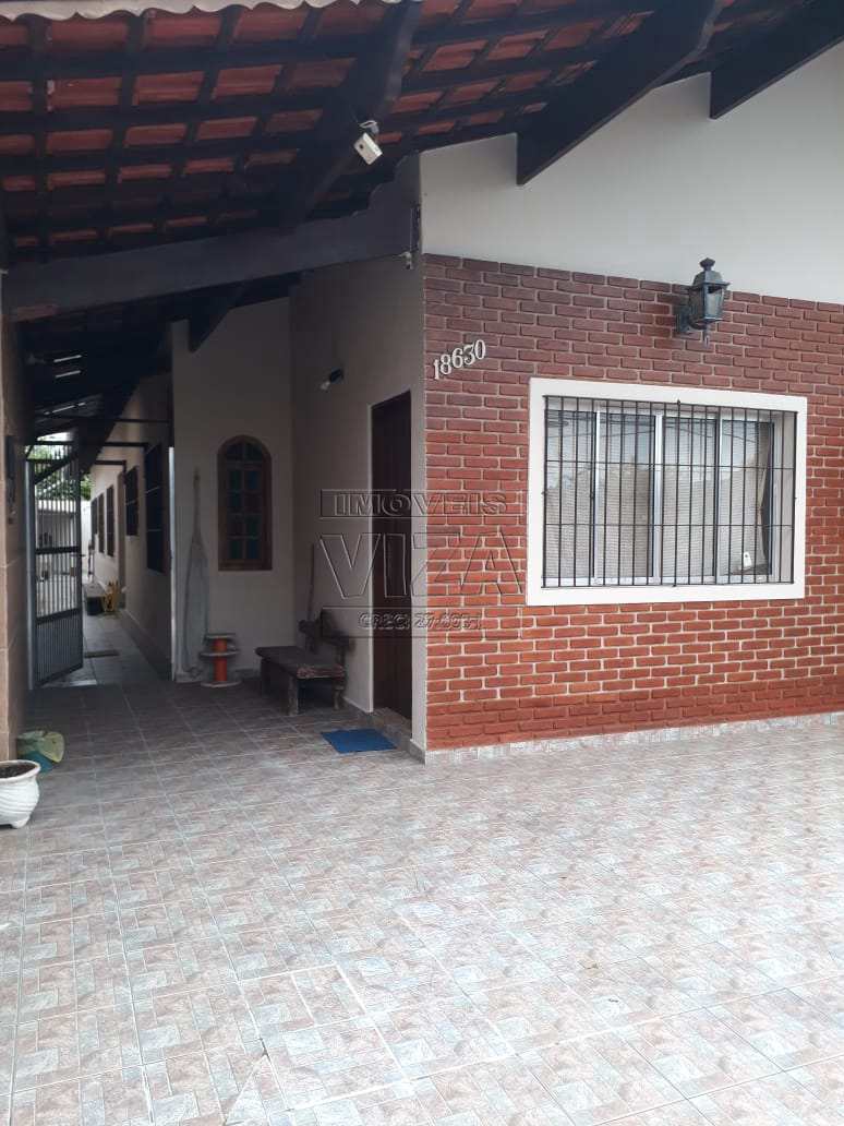 Casa à venda com 3 quartos, 189m² - Foto 2