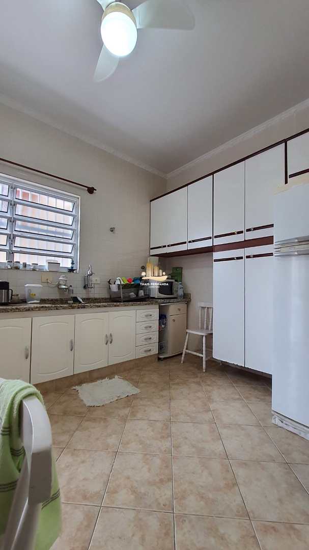 Casa à venda com 4 quartos, 430m² - Foto 11