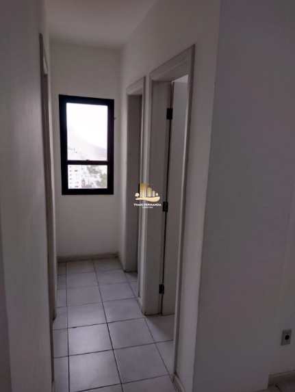 Apartamento à venda com 3 quartos, 121m² - Foto 9