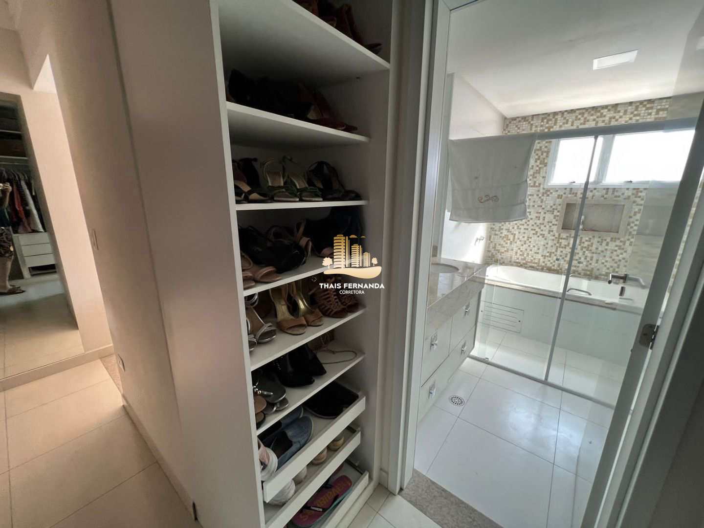 Apartamento à venda com 4 quartos, 213m² - Foto 30