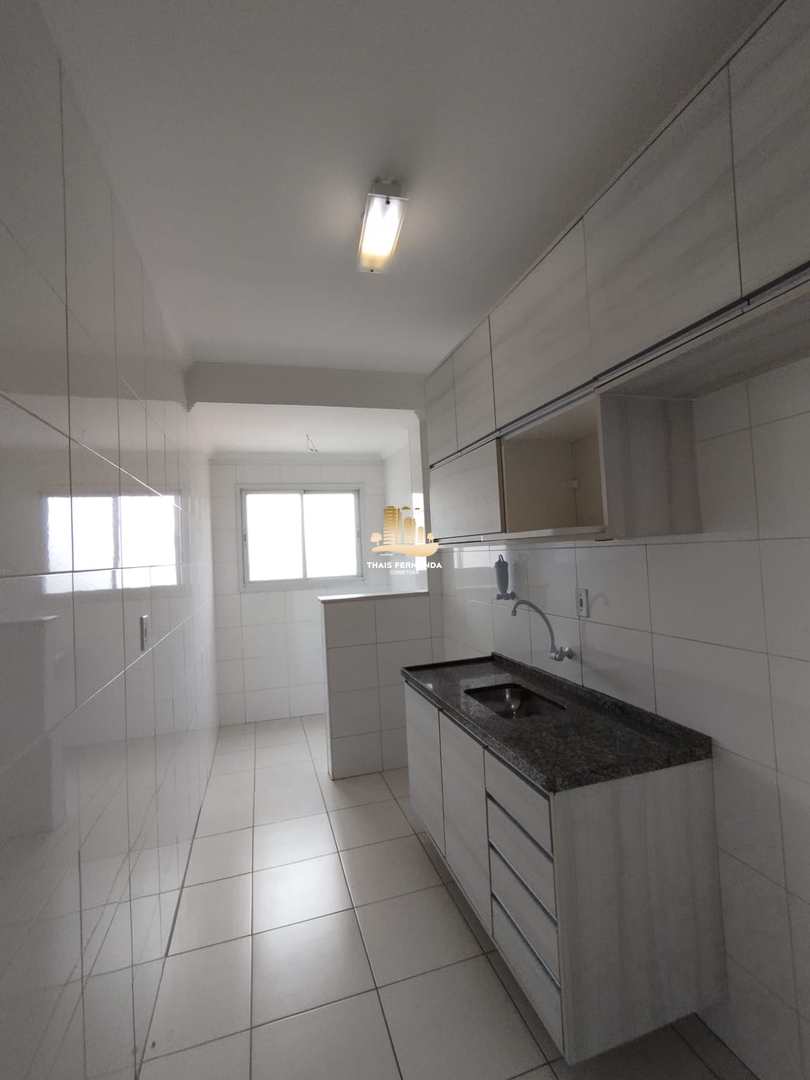 Apartamento à venda com 2 quartos, 64m² - Foto 25