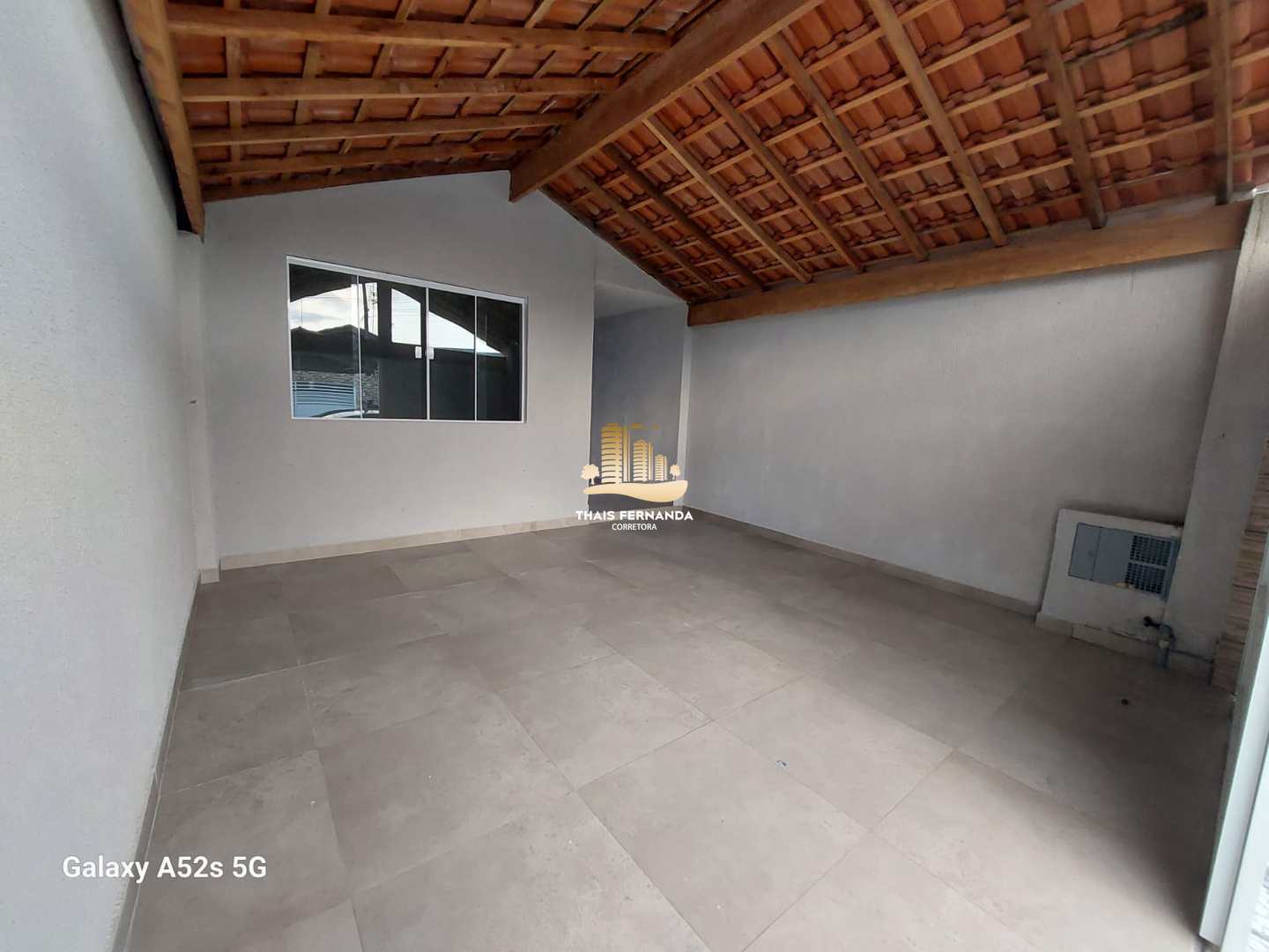 Casa à venda com 2 quartos, 125m² - Foto 1