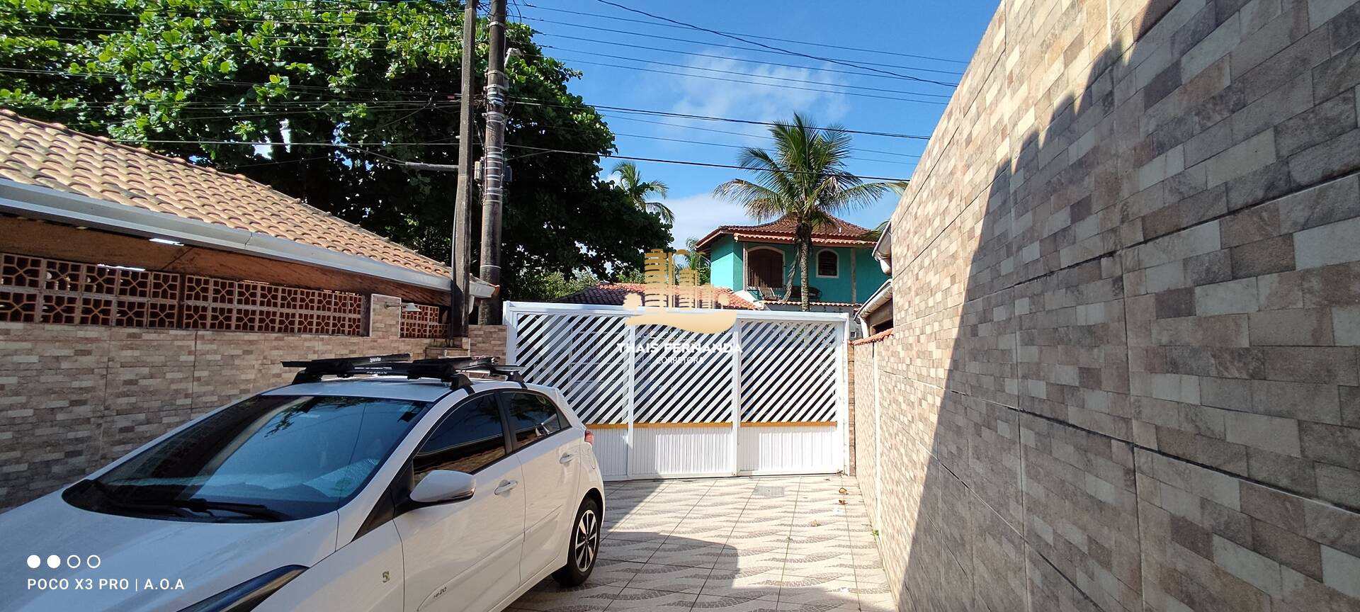 Casa à venda com 2 quartos, 100m² - Foto 1