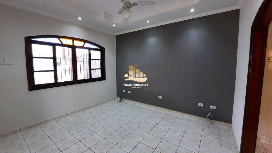 Casa à venda com 2 quartos, 150m² - Foto 3