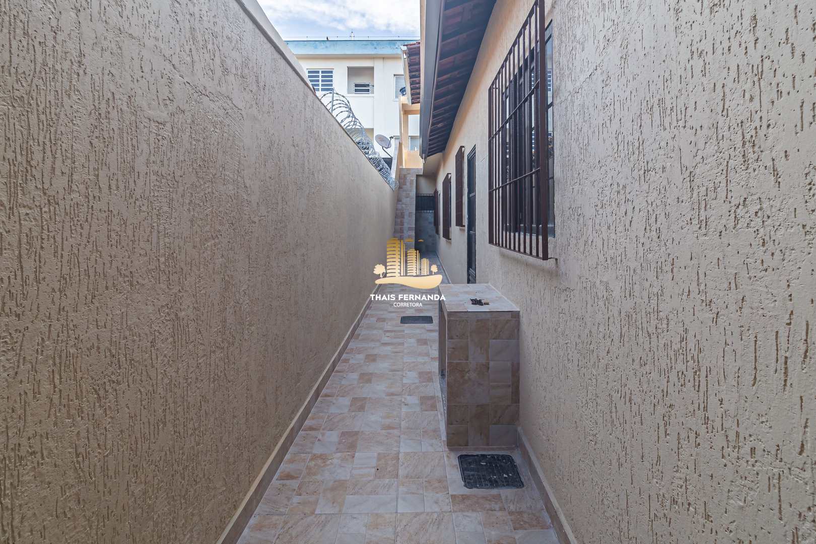 Casa à venda com 2 quartos, 125m² - Foto 4