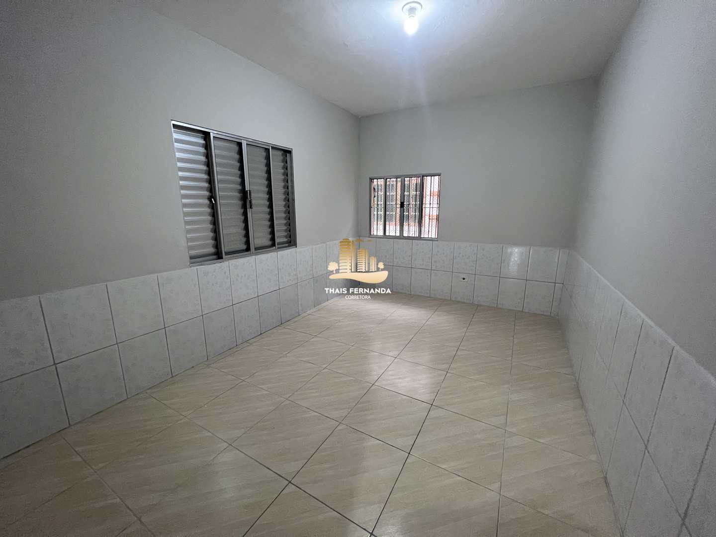 Casa à venda com 2 quartos, 70m² - Foto 10