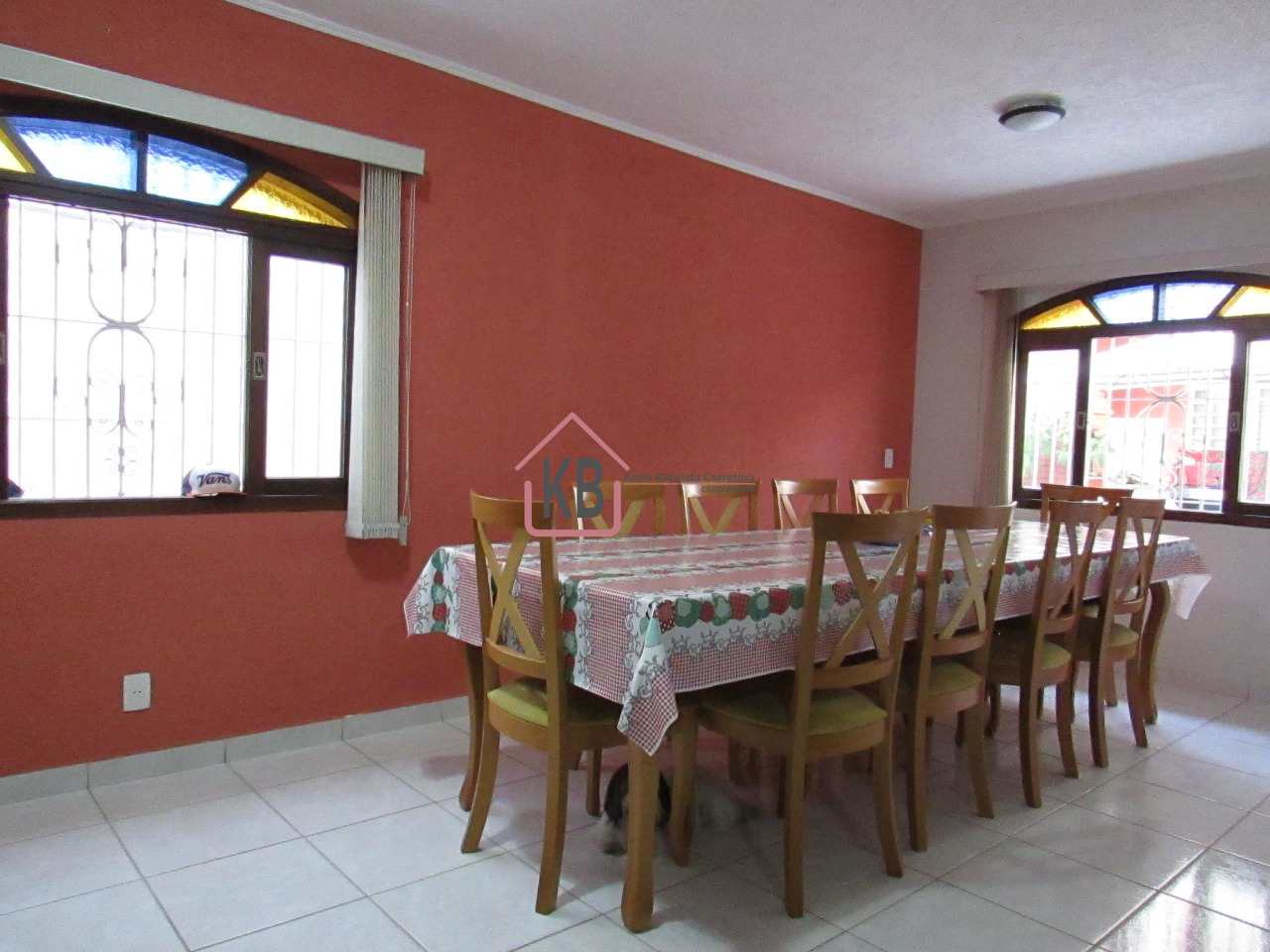 Sobrado com 3 dorms, Vila das Jabuticabeiras, Taubaté - R$ 650 mil, Cod: 116
