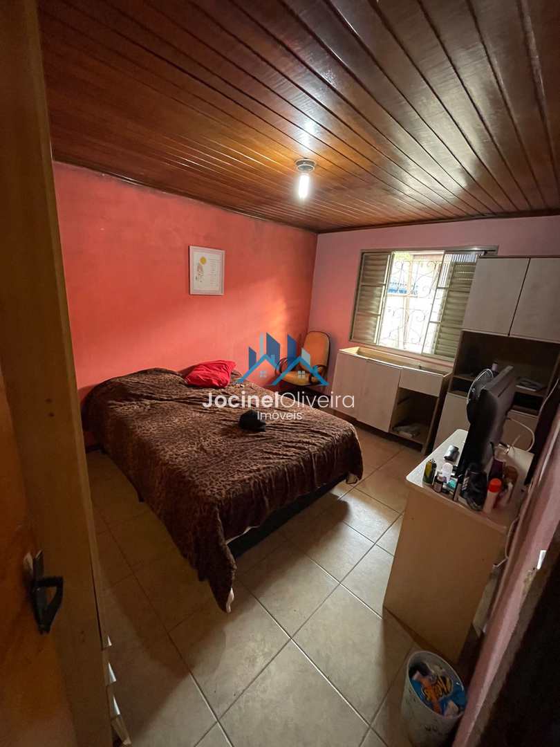 Casa à venda com 3 quartos, 180m² - Foto 11