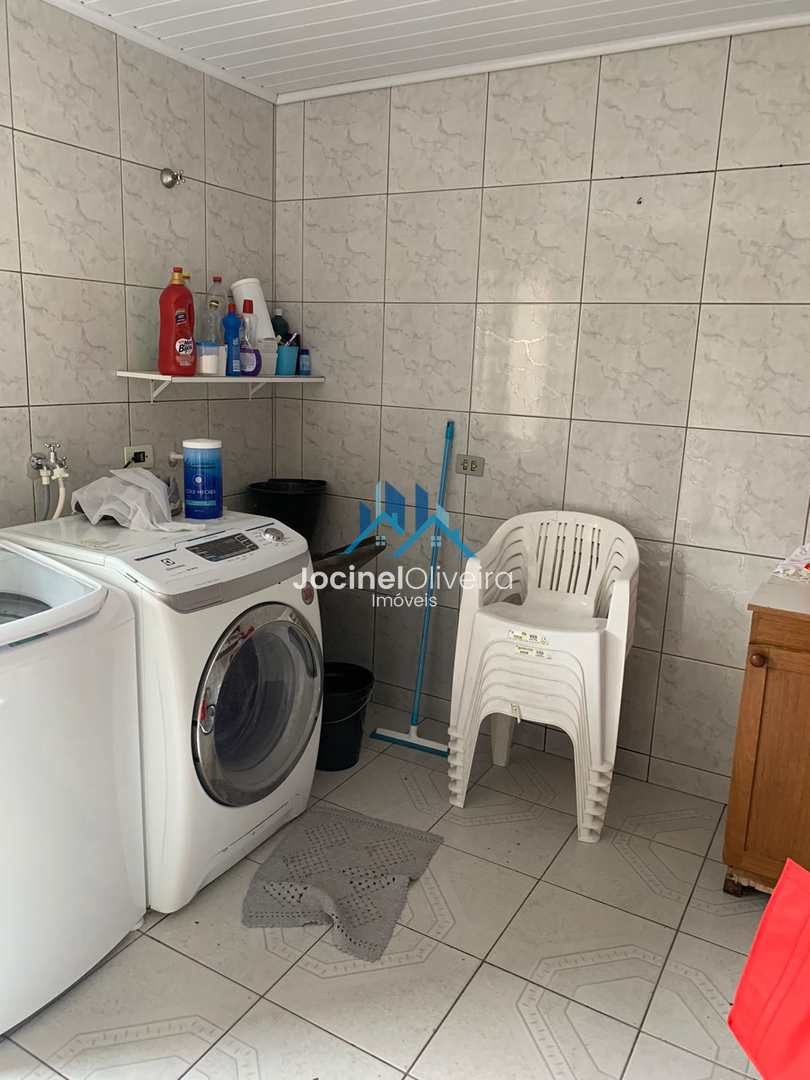 Casa à venda com 3 quartos, 180m² - Foto 18