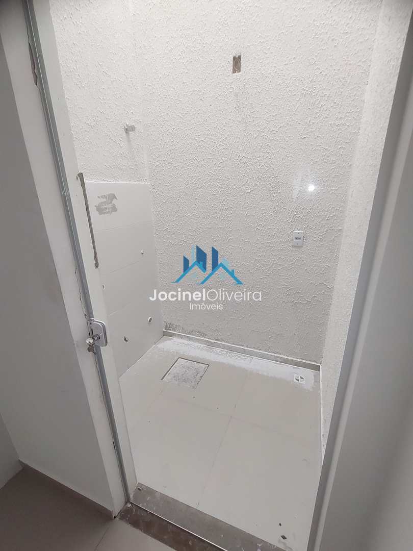 Sobrado à venda com 2 quartos, 63m² - Foto 12