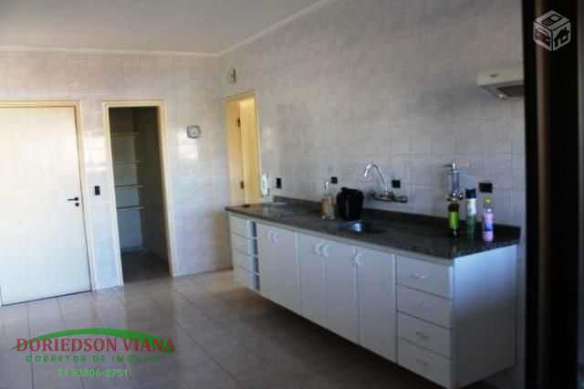 Apartamento à venda com 3 quartos, 130m² - Foto 5