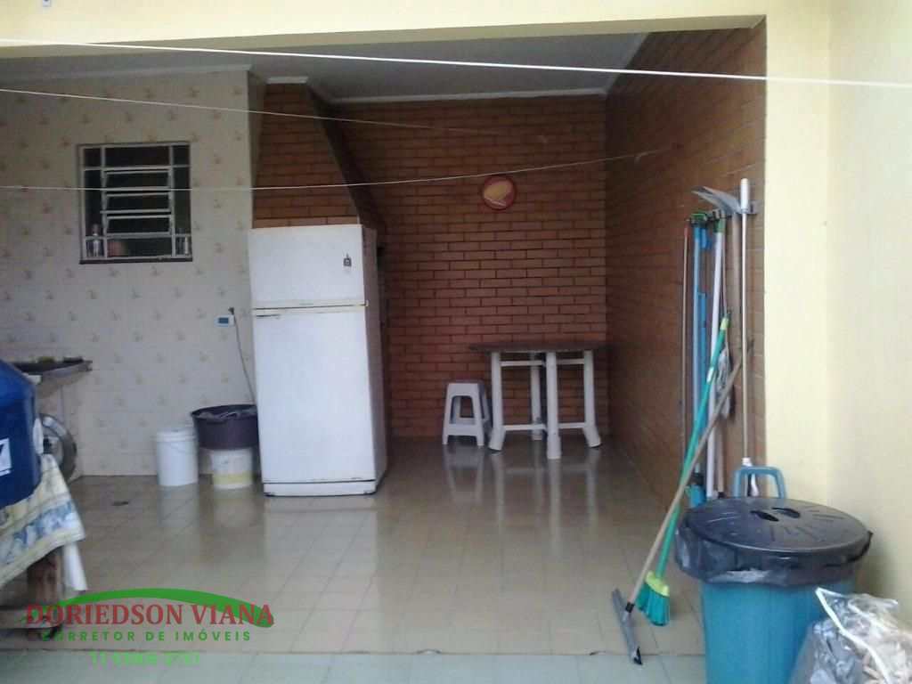 Casa à venda com 2 quartos, 202m² - Foto 3