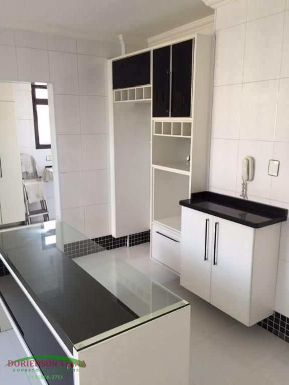 Apartamento à venda com 3 quartos, 134m² - Foto 3