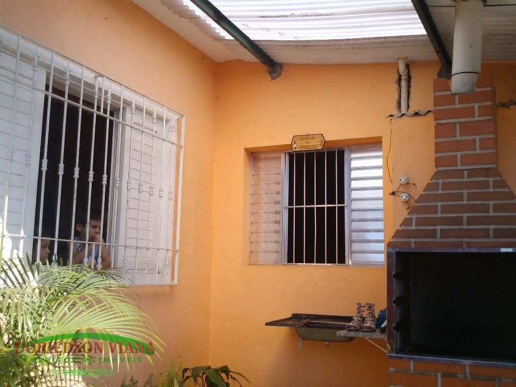 Casa à venda com 2 quartos, 190m² - Foto 3