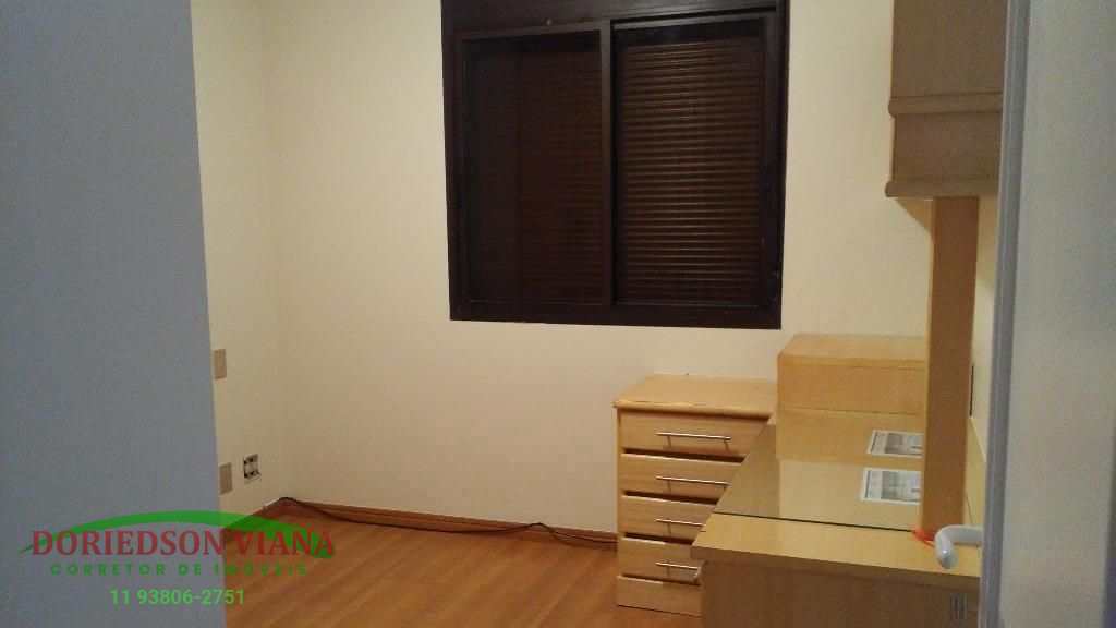 Apartamento à venda com 3 quartos, 202m² - Foto 9