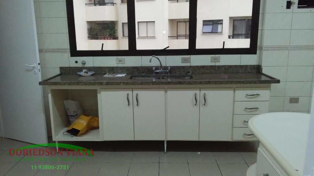 Apartamento à venda com 3 quartos, 202m² - Foto 31