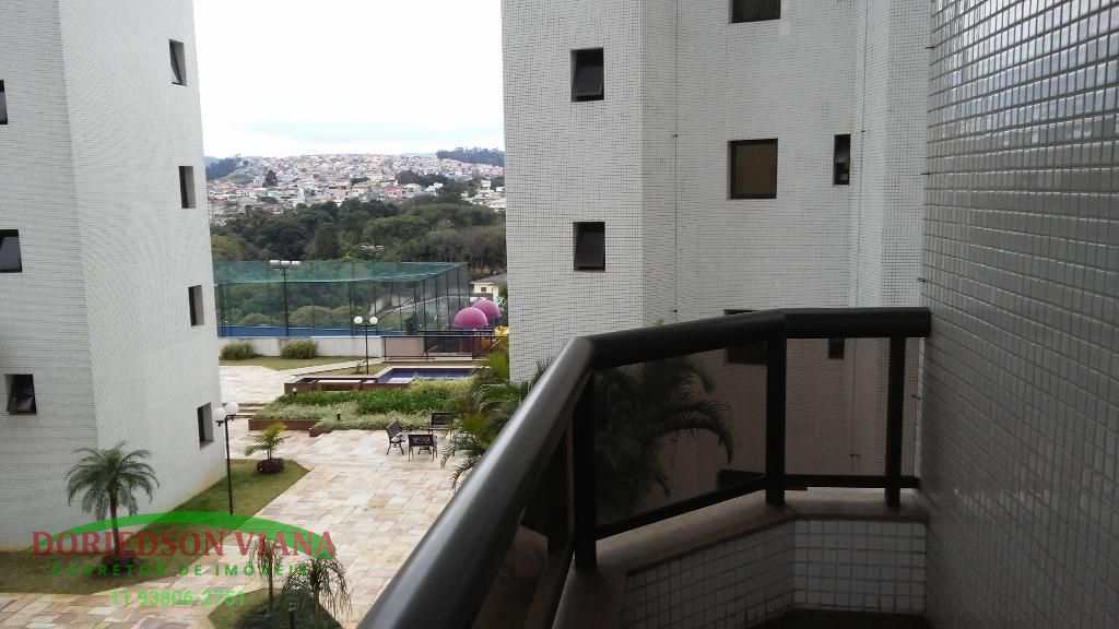 Apartamento à venda com 3 quartos, 202m² - Foto 2