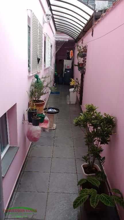 Sobrado à venda com 3 quartos, 160m² - Foto 9