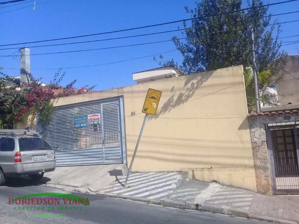 Casa à venda com 4 quartos, 200m² - Foto 2