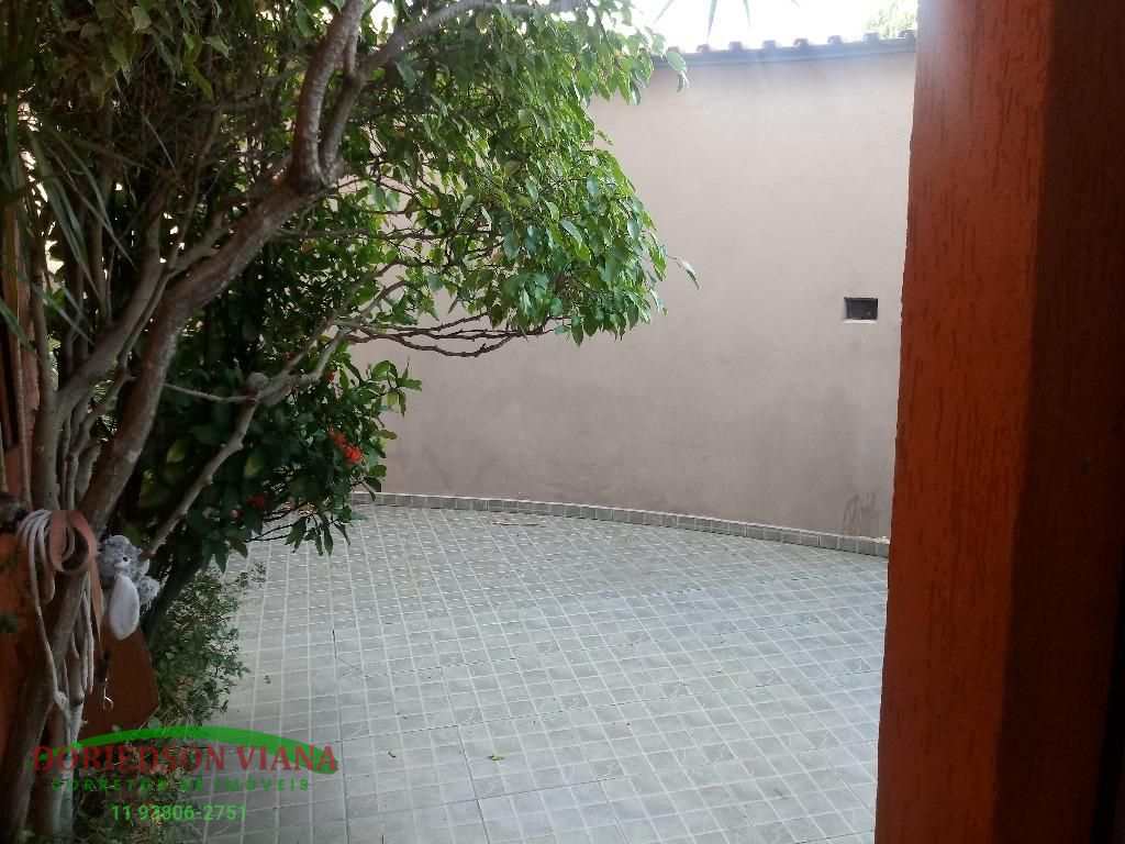 Sobrado à venda com 3 quartos, 90m² - Foto 4