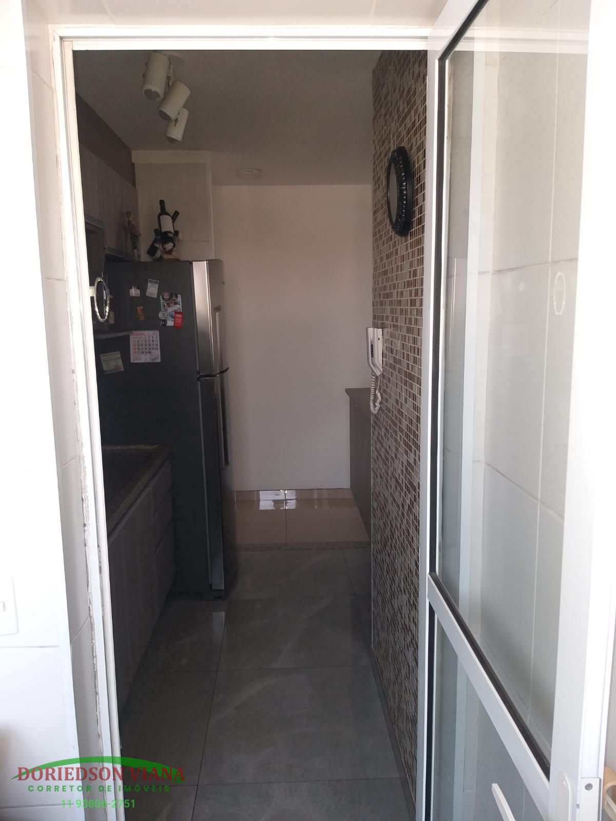 Apartamento à venda com 2 quartos, 56m² - Foto 27