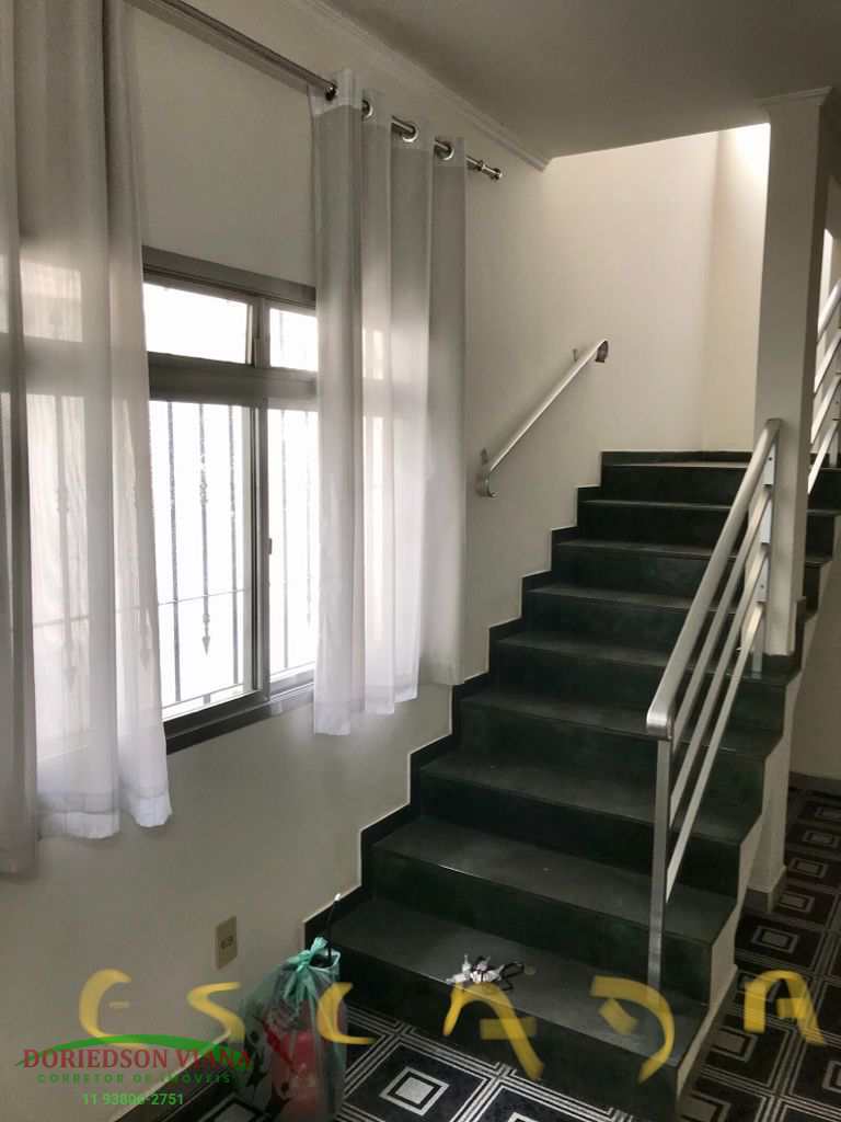 Sobrado à venda com 3 quartos, 220m² - Foto 13