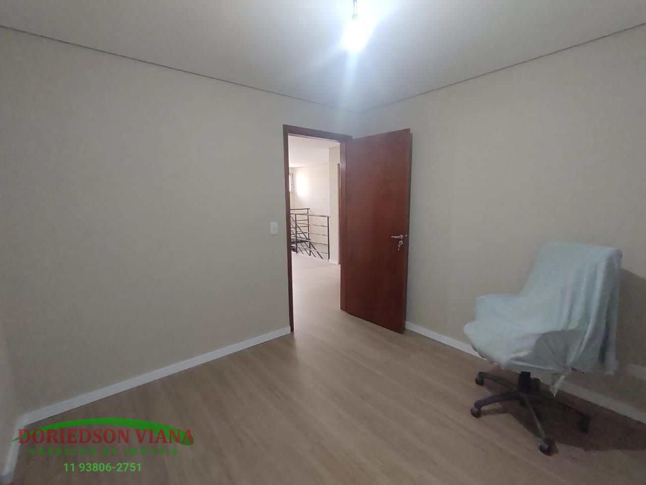 Casa para alugar com 3 quartos, 67m² - Foto 5