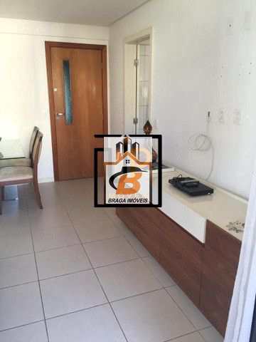 Apartamento à venda com 1 quarto, 60m² - Foto 2