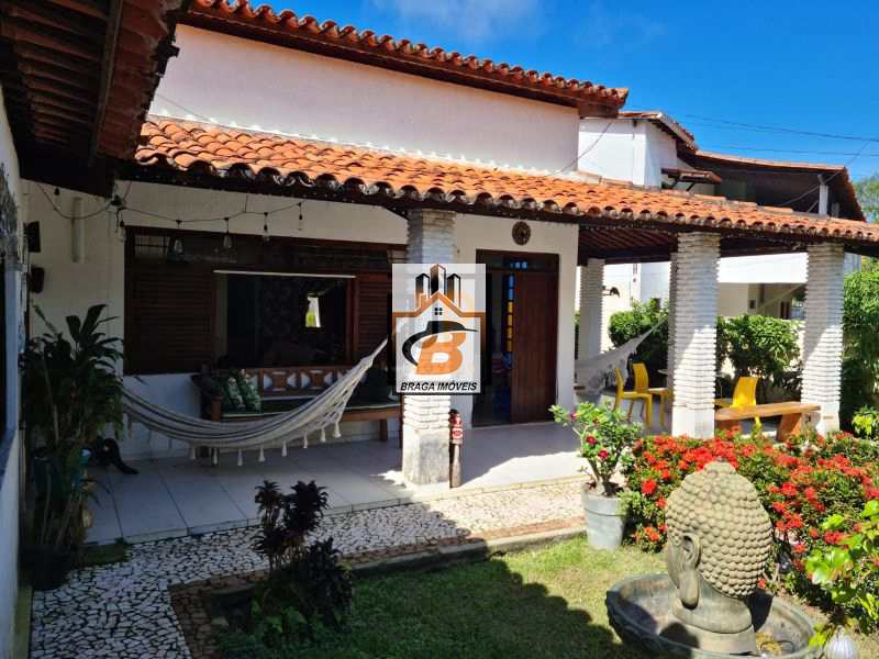 Casa à venda com 4 quartos, 500m² - Foto 1