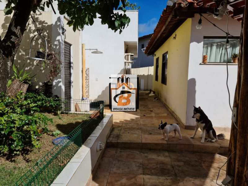 Casa à venda com 4 quartos, 500m² - Foto 3