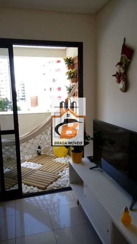 Apartamento à venda com 2 quartos, 90m² - Foto 1