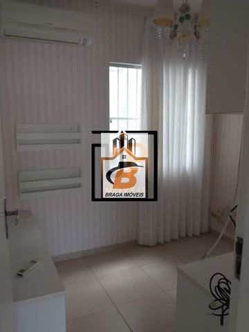 Apartamento à venda com 2 quartos, 75m² - Foto 2