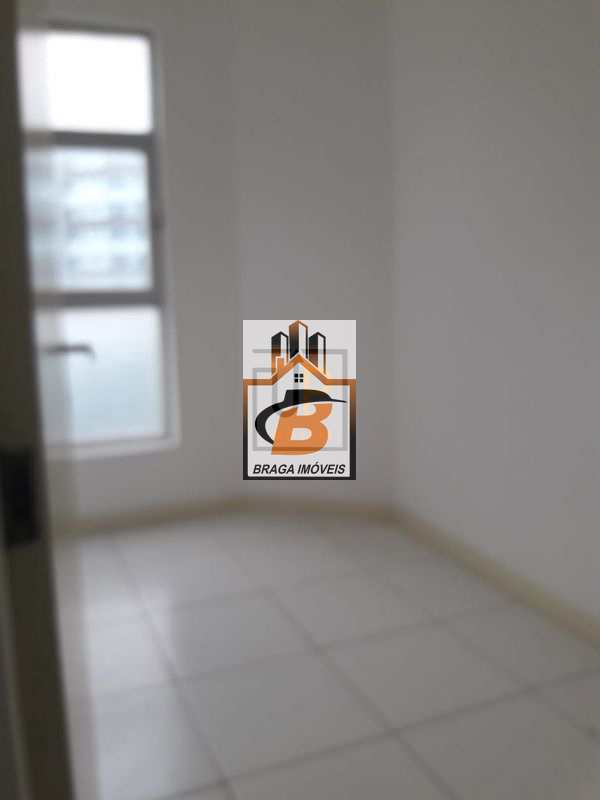 Apartamento à venda com 2 quartos, 70m² - Foto 4