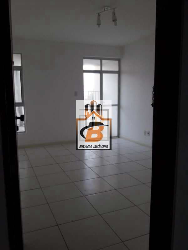 Apartamento à venda com 2 quartos, 70m² - Foto 7