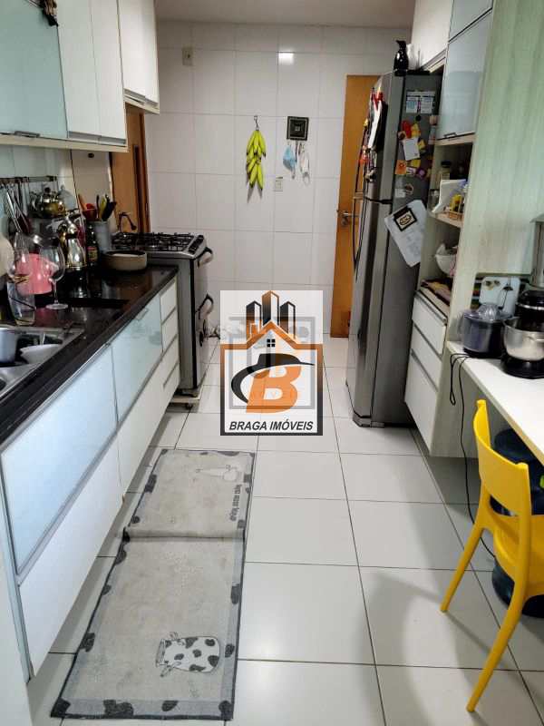 Apartamento à venda com 4 quartos, 200m² - Foto 12