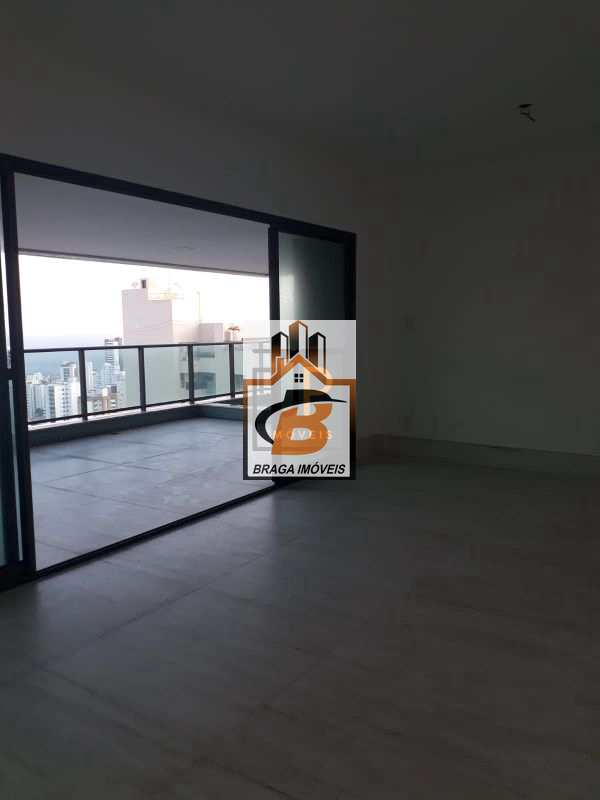 Apartamento à venda com 3 quartos, 189m² - Foto 3