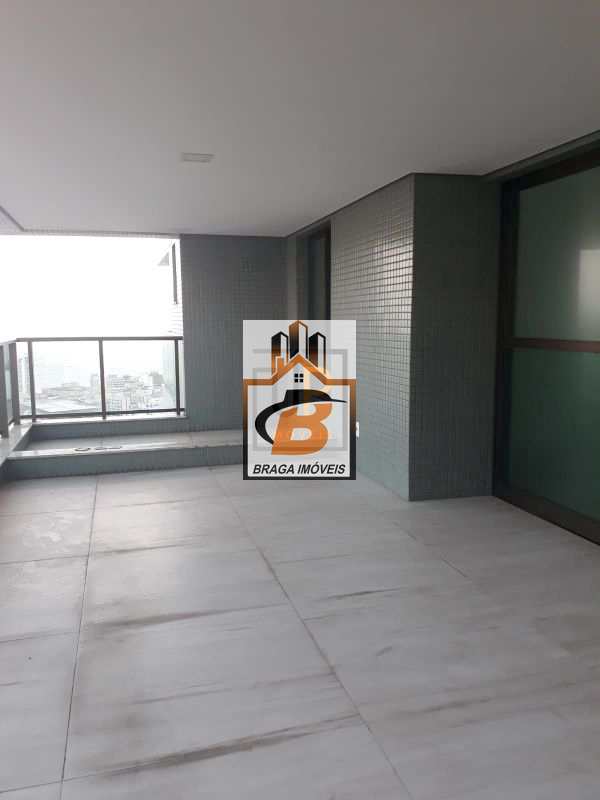 Apartamento à venda com 3 quartos, 189m² - Foto 4