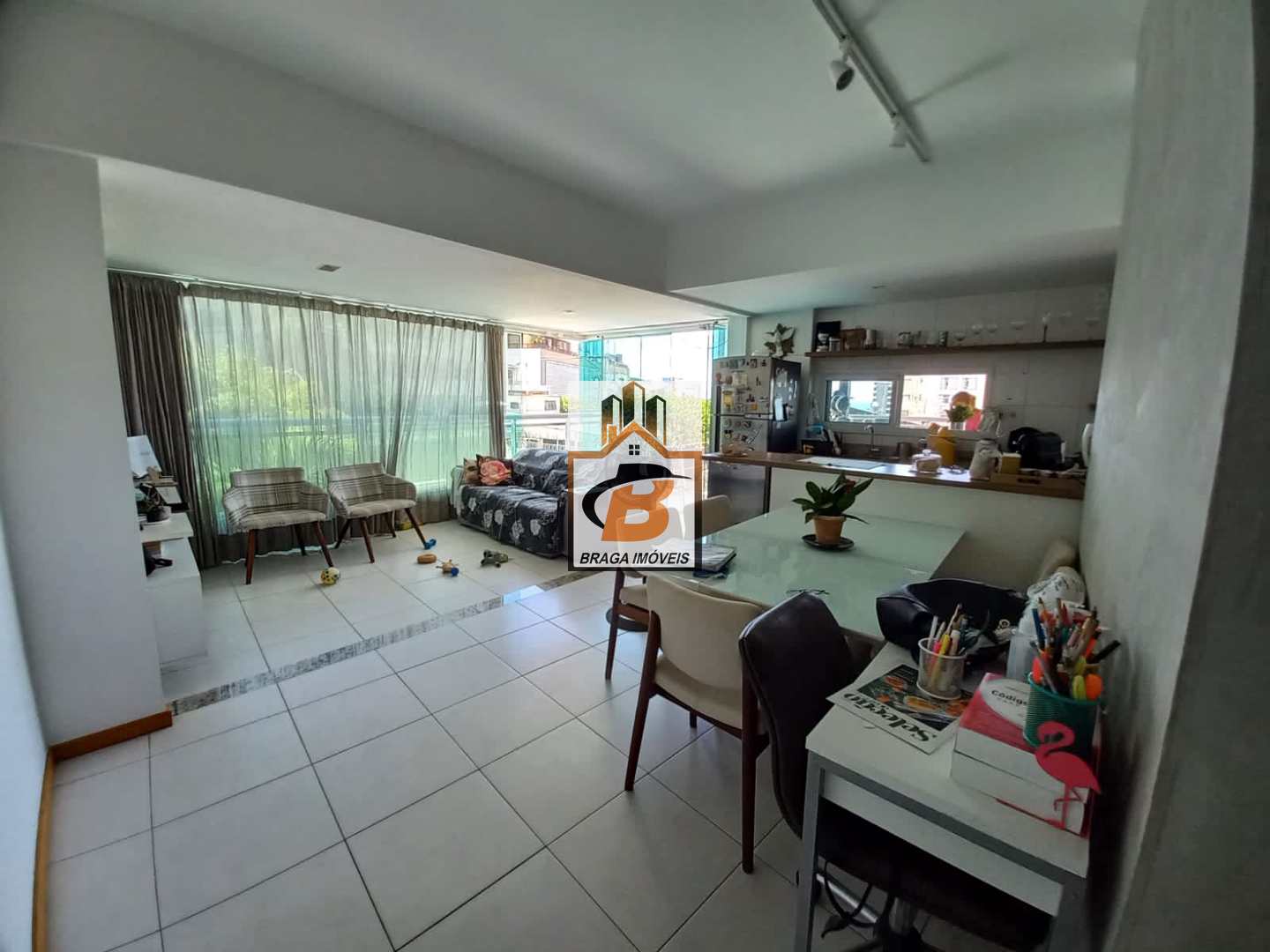 Apartamento à venda com 1 quarto, 102m² - Foto 17