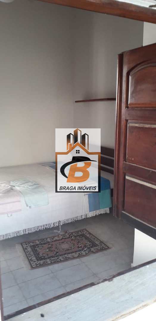 Casa à venda com 5 quartos, 200m² - Foto 19