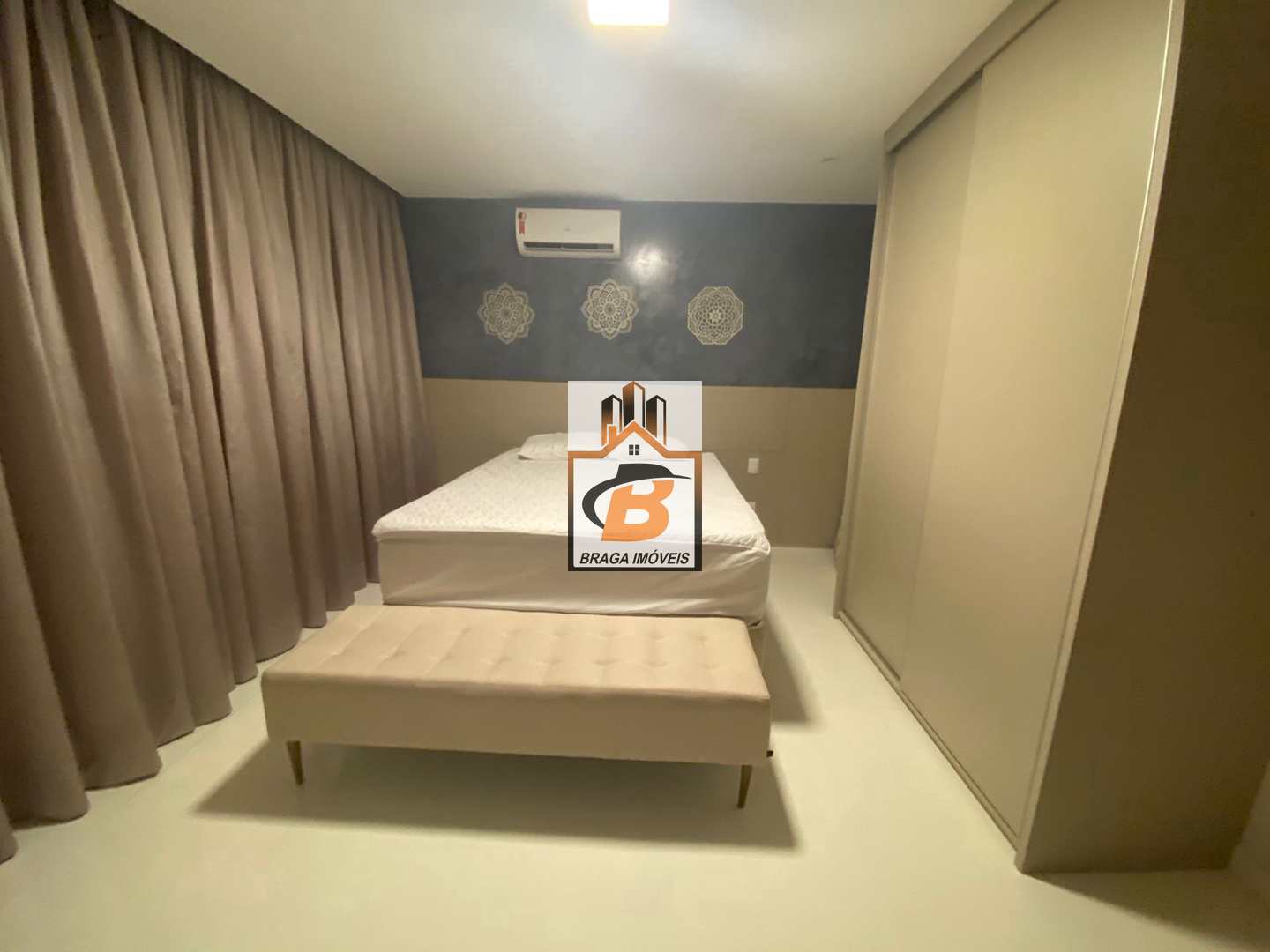 Casa de Condomínio à venda com 5 quartos, 200m² - Foto 9