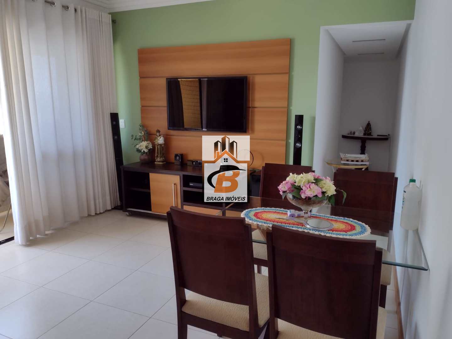 Apartamento à venda com 2 quartos, 78m² - Foto 1