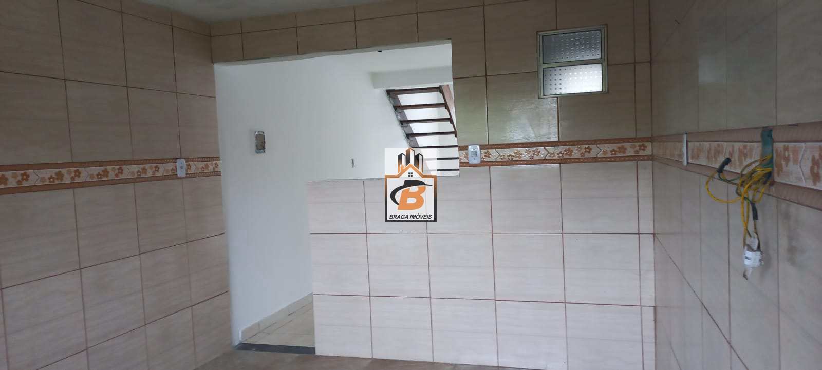 Casa à venda com 3 quartos, 81m² - Foto 11