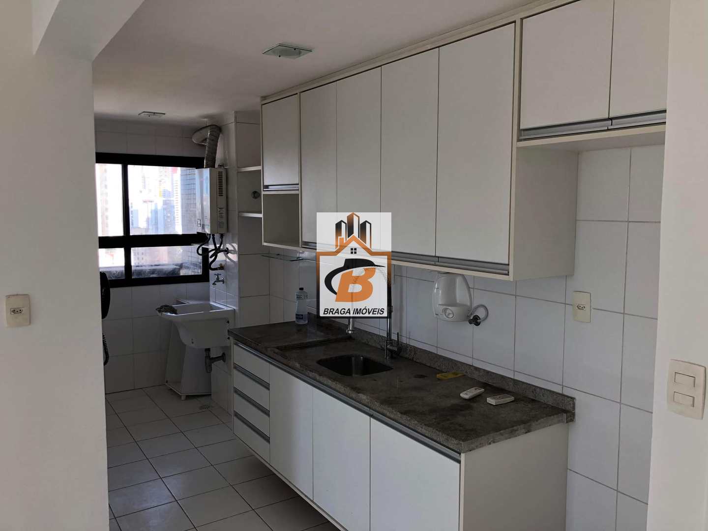 Apartamento à venda com 2 quartos, 67m² - Foto 29